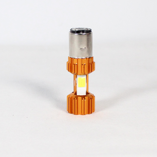 FOCO DE FARO LED MEDIA VUELTA LUZ BLANCA 3 LADOS CON CARCASA DORADA