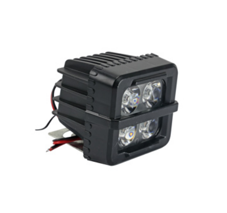 FARO AUXILIAR 4 LEDS CUADRADO CON ESTROBO 20W 12V LM 3000