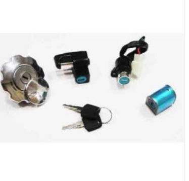 SWITCH INTERRUPTOR DE ENCENDIDO C /JUEGO DE LLAVES TAPON DE GASOLINA Y SEGURO DE ASIENTO 12 Vcc DT-125 CLASICA 17 / DT-125 DELIVERY 17 / DT-125 SPORT 17 / DT-150 CLASICA 17 / DT-150 16