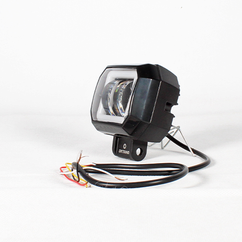 FARO LED CUADRADO MINI 2 LED CON LUPA LUZ BLANCA FIJA Y CON ESTROBO OPCIONAL CONTORNO ROJO
