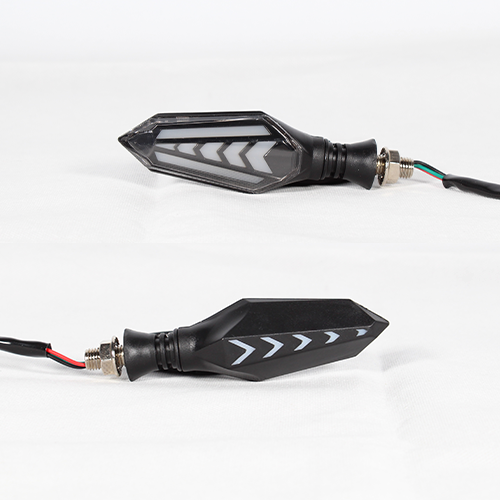 DIRECCIONAL LED SECUENCIAL BI-COLOR TIPO FLECHA AMAR-ROJO UNIVERSAL
