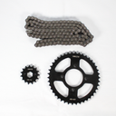 KIT DE SPROCKET   CORONA  42T / PIÑON 15T CADENA REFORZADA NEGRA 428H-126  FALKON 200 >2021 > 2022 > 2023
FALKON 250 >2021 > 2022 > 2023
HAWK 250 > 2022 > 2023 > 2024 > 2025